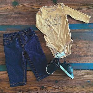 Carter’s 6 Month Baby Bundle 3 pieces